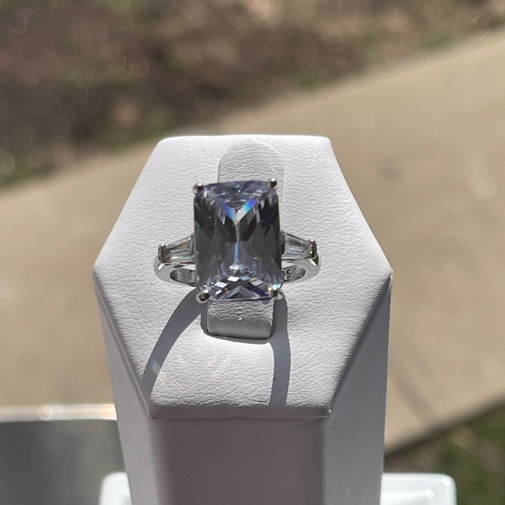 SILVER  DENKAYS EMERALD CUT RING 2